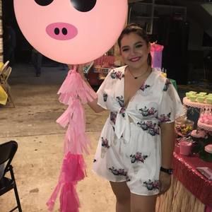 Meet your Posher, Yamile